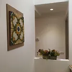 לינה וארוחת בוקר Le Maioliche 3*